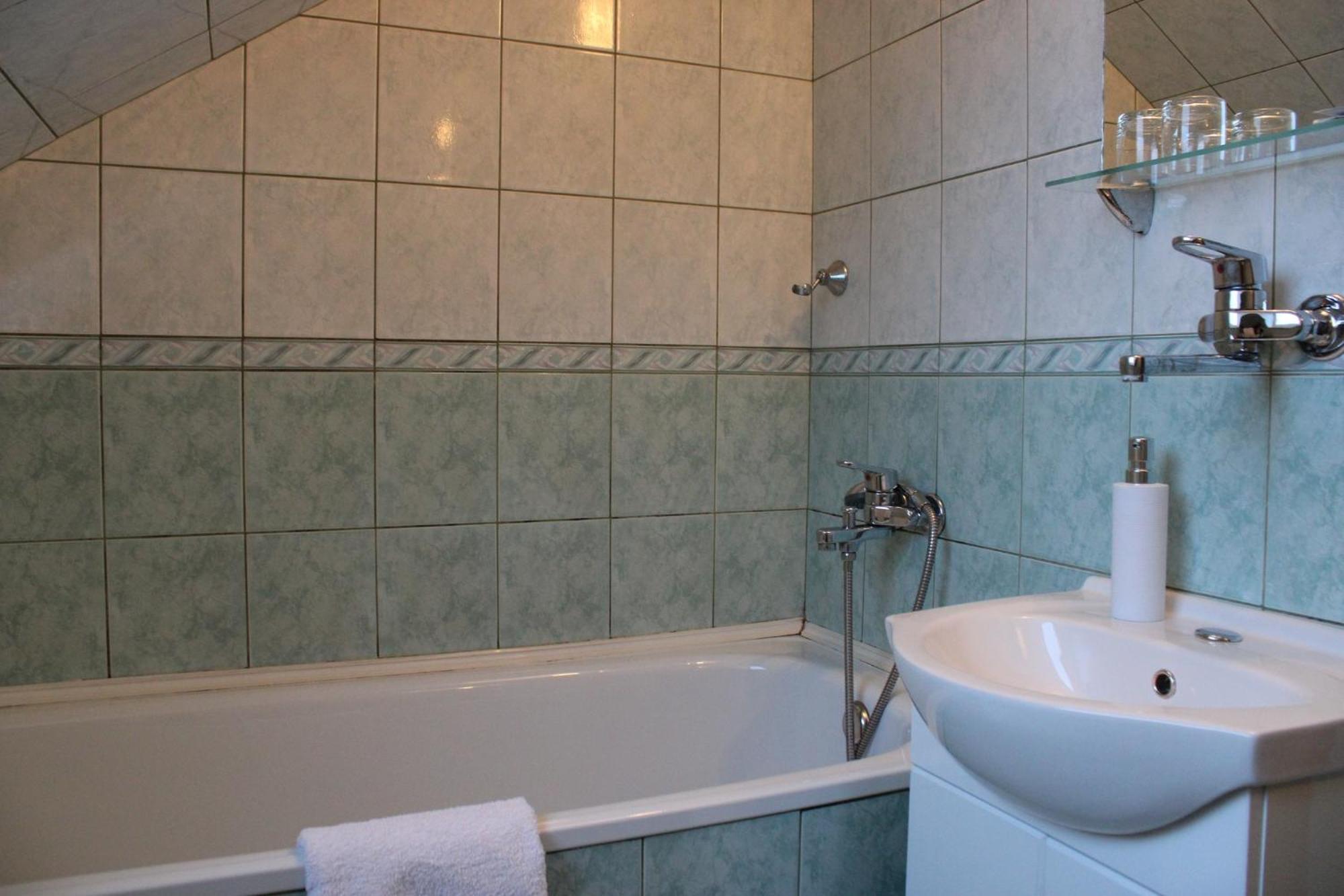 Hotel P7 Lučenec Esterno foto
