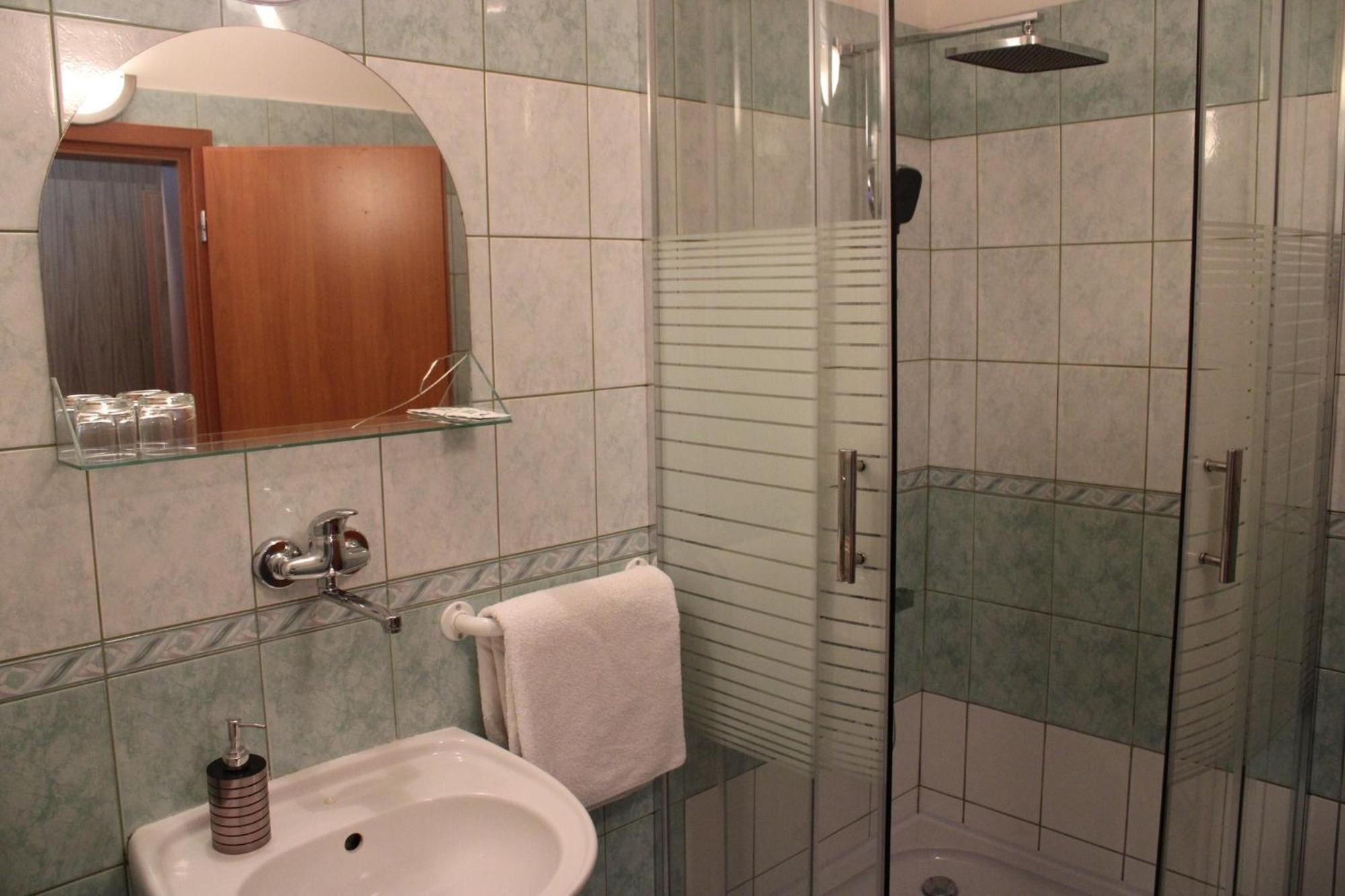 Hotel P7 Lučenec Esterno foto